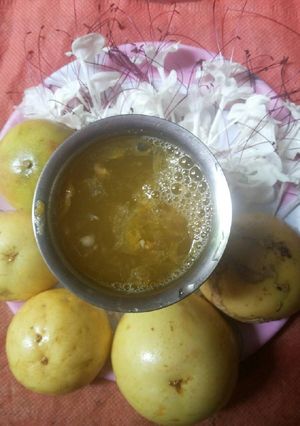 A picture of Passion fruit juice.