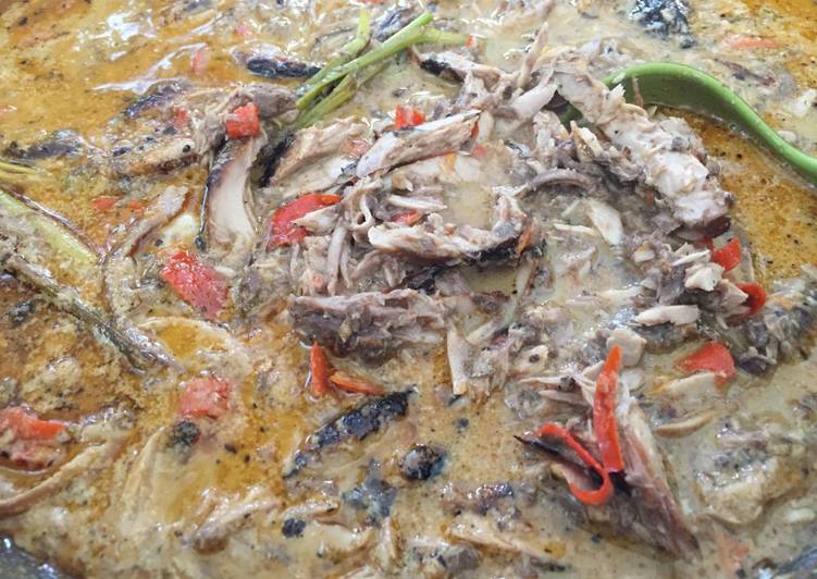 Proses mengolah Tuna Asap Kuah Santan, Bikin Ngiler