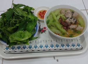 Hình của món Bún mọc sườn non dọc mùng.