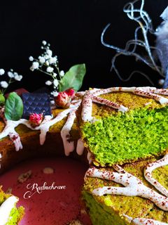 عکسی از دستور کیک اسفناج با کرم مخصوص و بدون فر