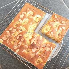 A picture of Bolu Pisang.