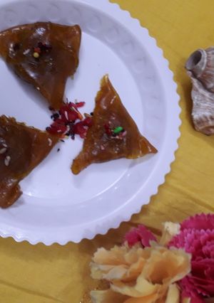 A picture of Aam papad gulkand gilauri.