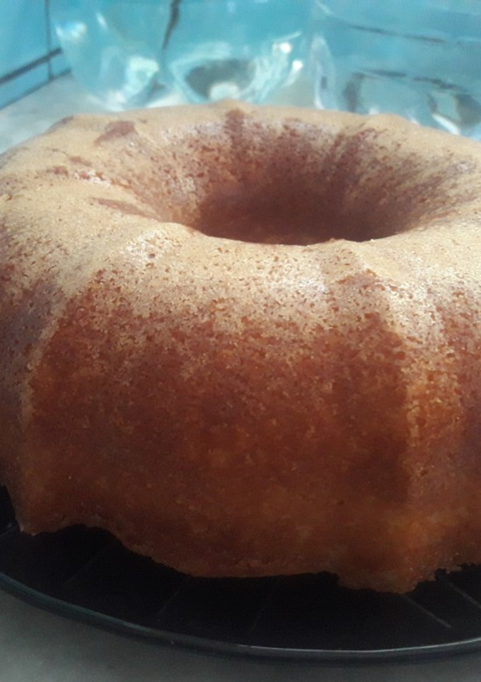 Una foto de Bizcochuelo de Limón en Savarin Essen 24 cm