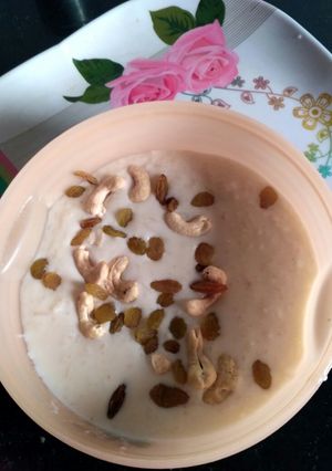 A picture of Rice kheer.