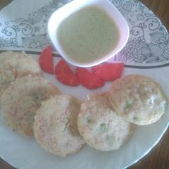 A picture of Multi dal idlis.