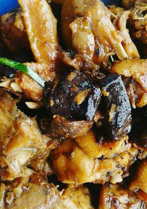 Hình của món Gà rang gừng.