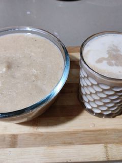 चिकू मिल्कशेक (Chikoo milk shake recipe in marathi) रेसिपी चे मुख्य फोटो 