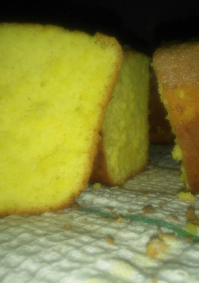 Una foto de Torta Rica! Con un toque de limón 🍋 Y super esponjosa!