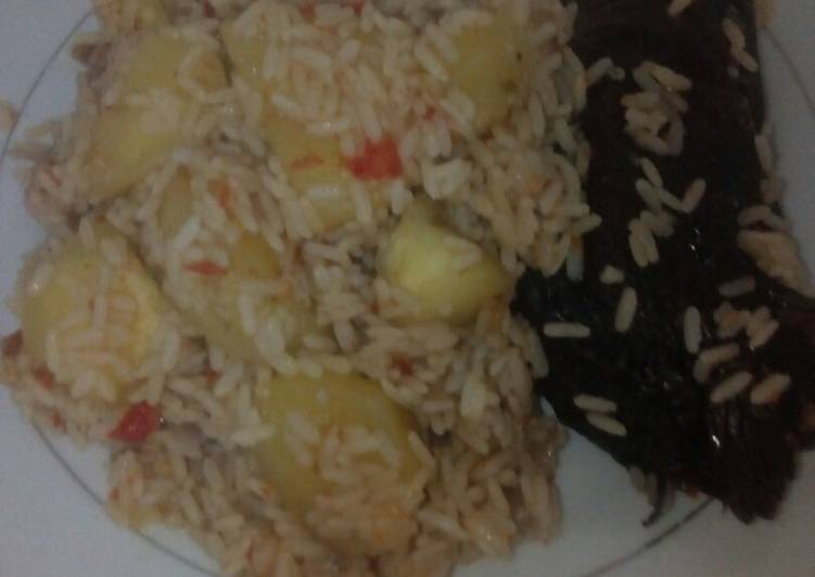 Jellof rice with sweet pototes and dried fish