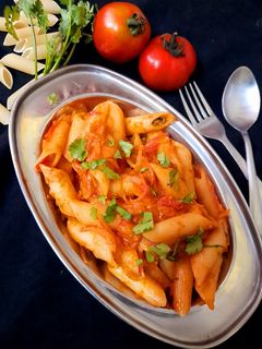 पास्ता (pasta recipe in Hindi) रेसिपी मुख्य फोटो