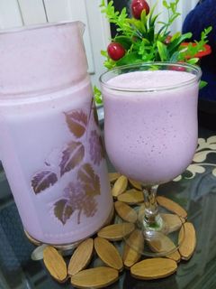 صورة لوصفة كوكتيل فريز وحليب 🍓 🥛