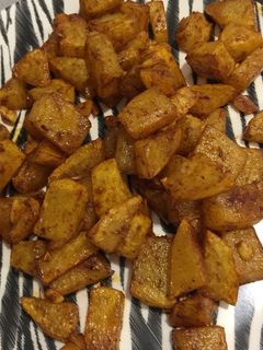 Una foto de Patatas al ajillo