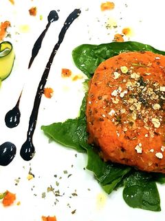 Una foto de 🥕🥕Hamburguesa de zanahoria y calabacín 😁🥳