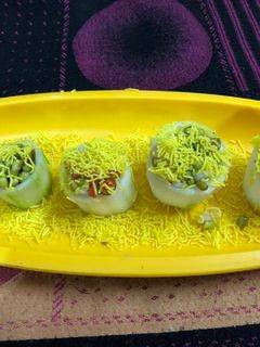 स्प्राउट्स भेल इन कुकुम्बर (Sprouts bhel in cucumber recipe in Hindi) रेसिपी मुख्य फोटो