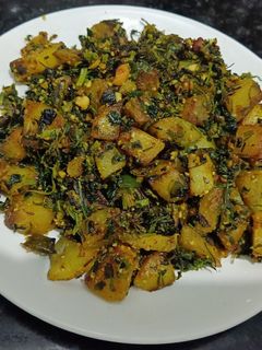 आलू मेथी पत्ता मूंगफली की सब्जी(aloo methi patta moongfali ki sabzi recipe in hindi) रेसिपी मुख्य फोटो