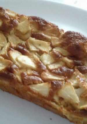 Una foto de Bizcocho de manzana fácil