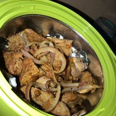 A picture of Pan grilled beef.