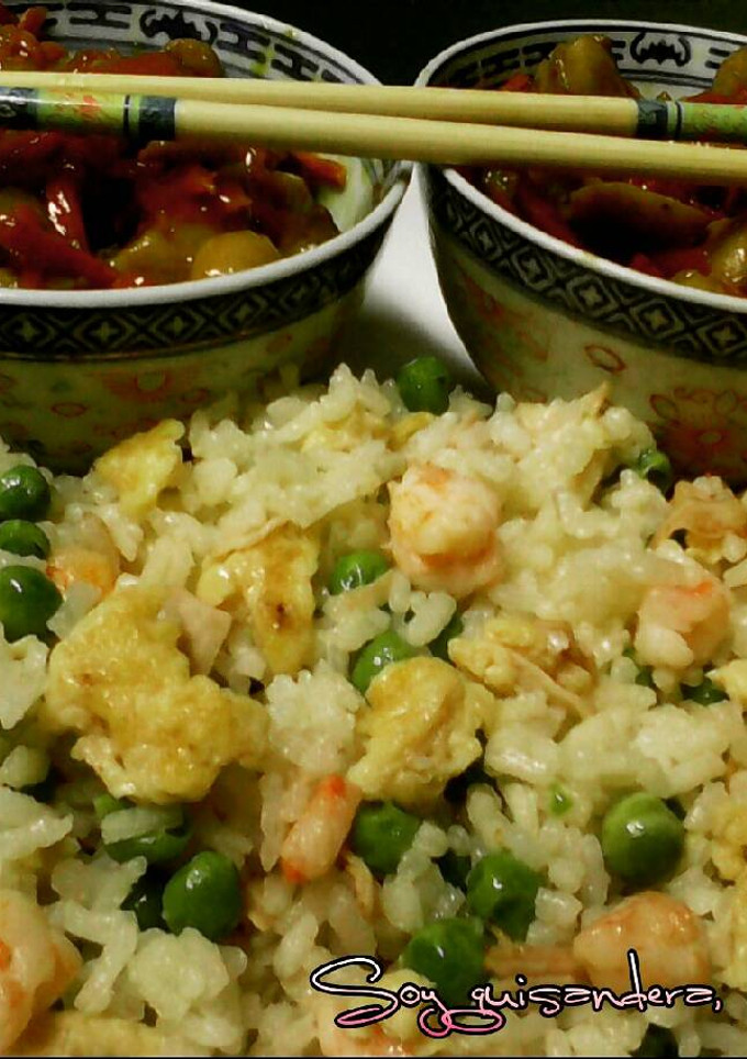 Una foto de Arroz tres delicias