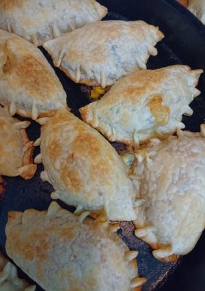 Una foto de Empanadas de verdura y queso