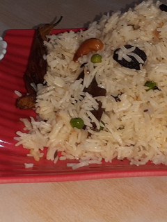 मटर पुलाव(matar pulao recipe in hindi) रेसिपी मुख्य फोटो