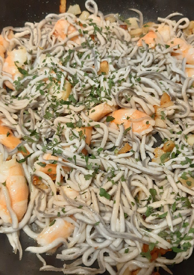 Una foto de Gulas con gambas