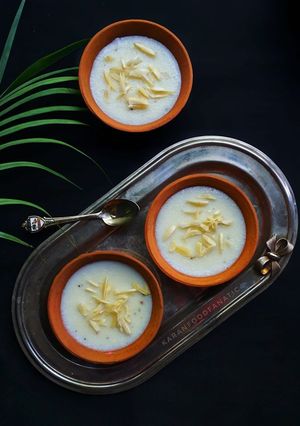 बादाम फिरनी (Badam Phirni recipe in Hindi) रेसिपी मुख्य फोटो