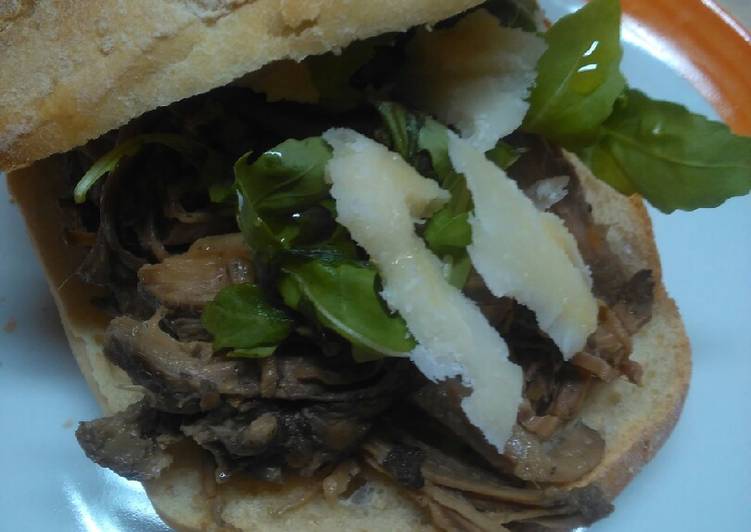 Focaccia integrale con straccetti rucola grana😋