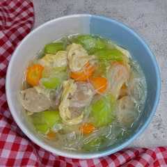 A picture of Sop Oyong Kembang Tahu.