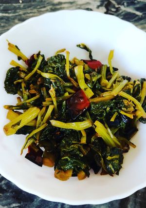 A picture of Sarson Saag Bhaja.