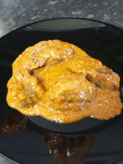 Una foto de Carrilleras de cerdo con salsa
