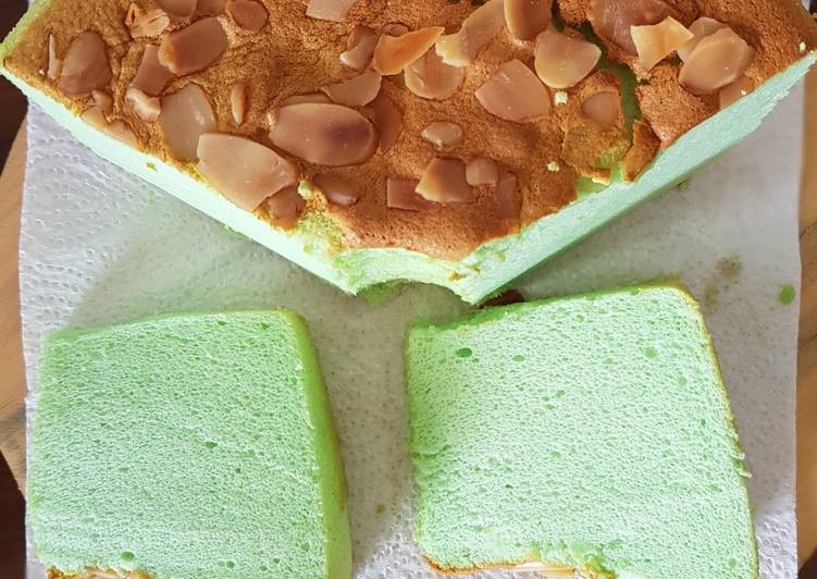 Chiffon Cake Pandan Putih Telur Moist 'n No Bau Telur🥰