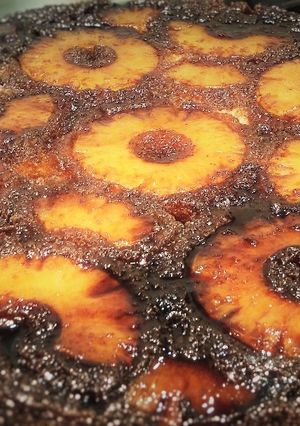 Una foto de Torta vegana de anana verdadero y.... PAPINES