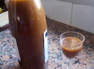 Una foto de Licor de dulce de leche casero