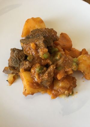 A picture of Beef Stew in a Pressure Cooker.