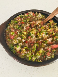 Una foto de Pebre rápido y sabroso