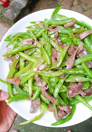 Hình của món Đậu cô ve xào tim heo.