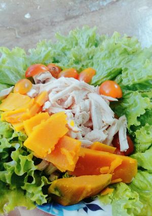 Hình của món Salad Gà sốt sữa chua.