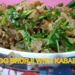 A picture of Egg bhurji with kabab.
