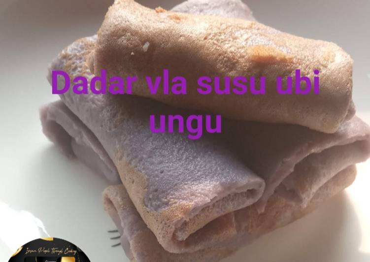 Dadar vla susu ubi ungu