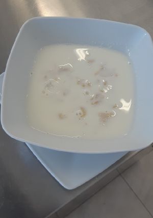Zdjęcie przepisu Zupa mleczne z ładnym ciastem 👨🍳.