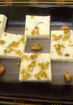 A picture of Bhapa Sandesh (Steamed Sandesh).