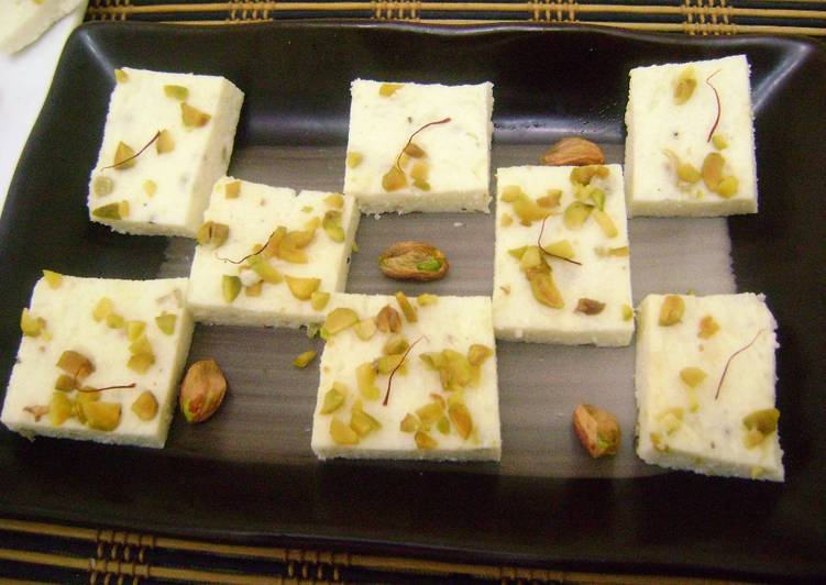 Recipe of Quick Bhapa Sandesh (Steamed Sandesh)