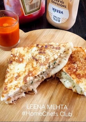 A picture of Caramelized Schezwan Aaloo Masala Sandwich.