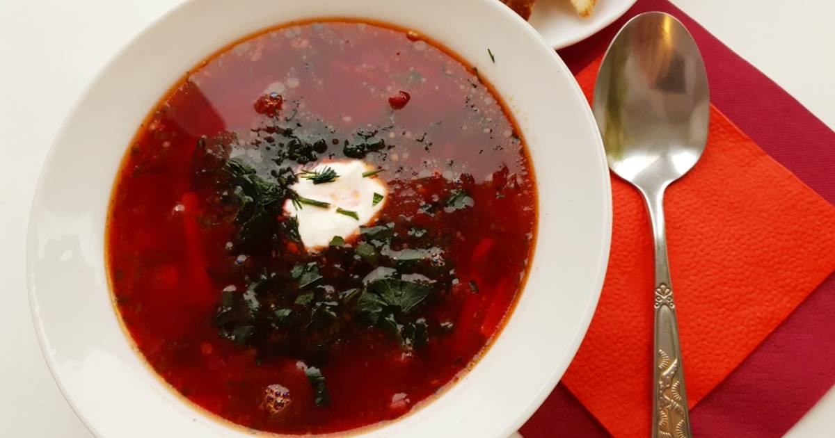 Как борщ получается красный. Борщ не красный.