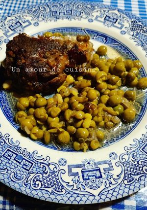 Une photo de Tajine d'agneau aux petits pois rôtis 🍴