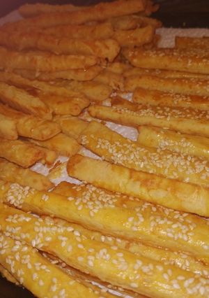 Sajtos / szezámmagos rúd recept fotója
