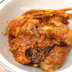 A picture of Ayam Bumbu Rujak.