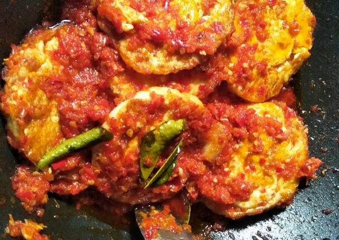 Resep Telur Balado Oleh Elok Iff - Cookpad