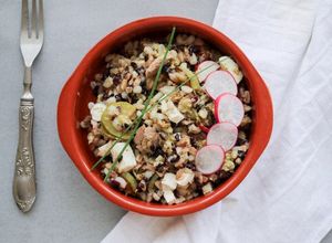 Foto di Insalata di riso Venere, orzo e farro con zucchine, tonno e primo sale senza lattosio 🍚