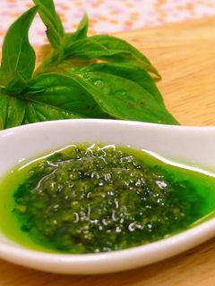 台式青醬 ♥ 九層塔蒜蓉熟醬 的食譜成品照片